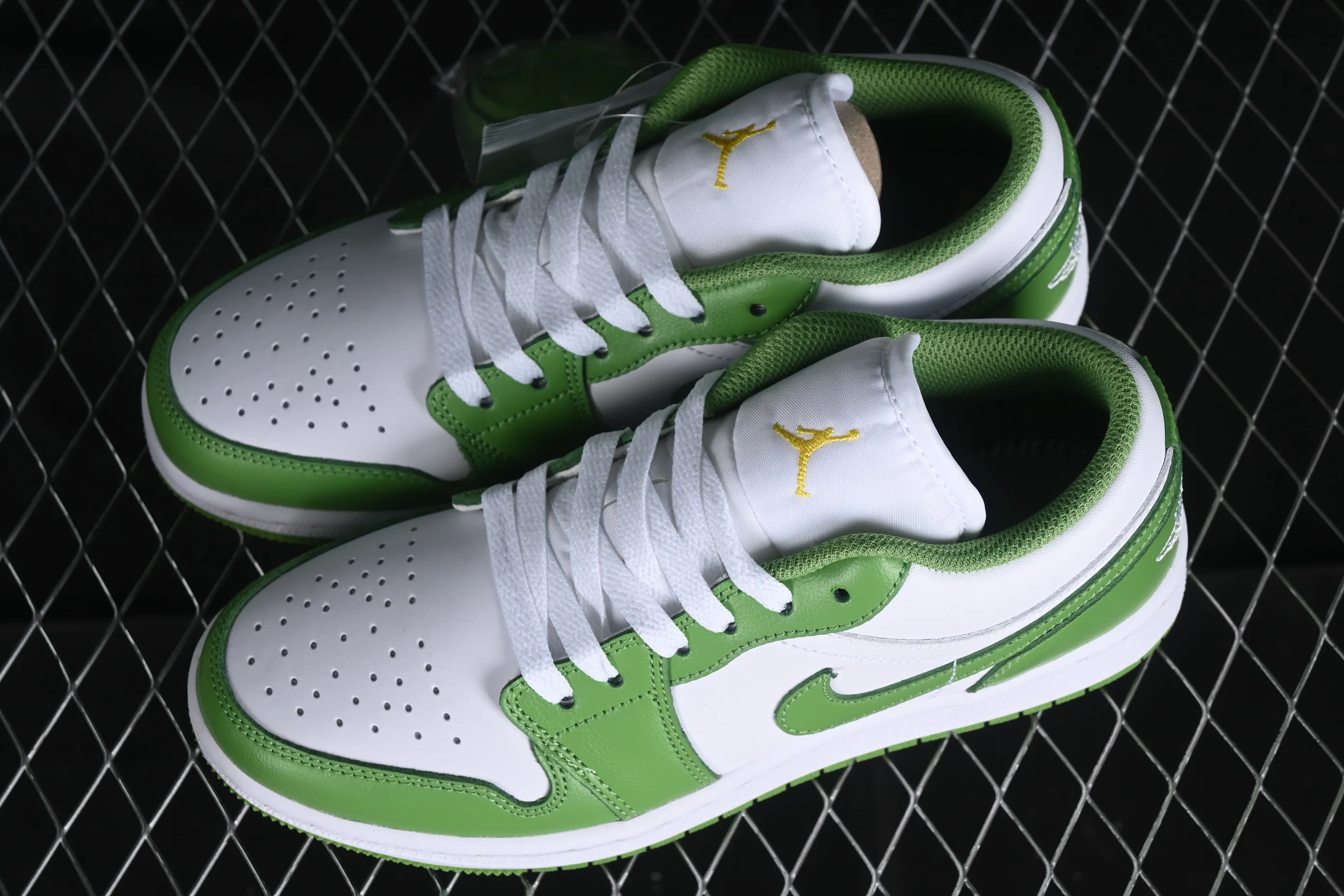 All categories Air Jordan Jordan series basketball shoes Air Jordan 1 Low Air Jordan 1 Low AJ1 Joe 1 white green low-top cultural basketball shoes HF4823-100